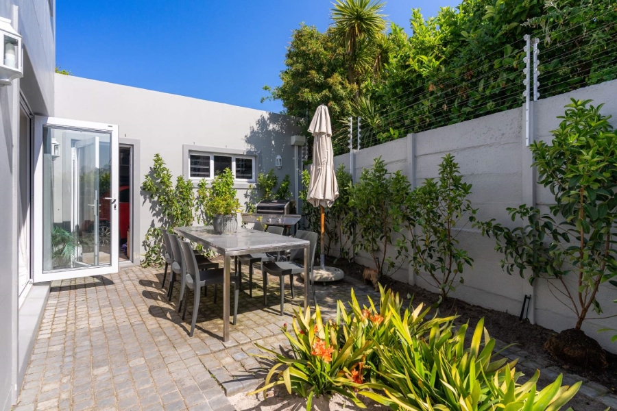 3 Bedroom Property for Sale in Constantia Western Cape